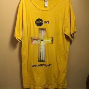Hillsong t shirt